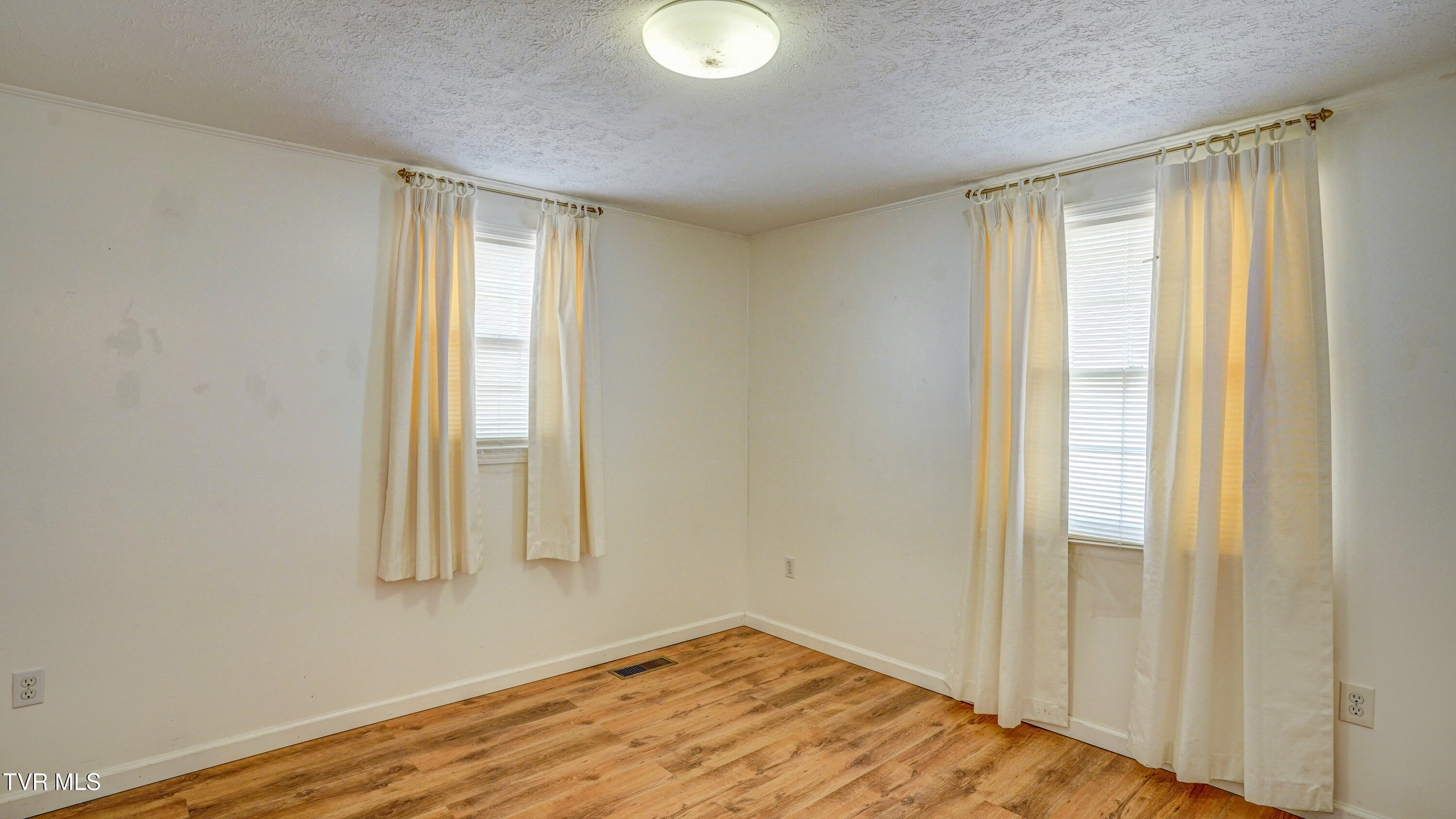 238 Washington College Station Road Limestone, TN 37681 - Photo 25 of 32 DSC02323_4_5_6_7