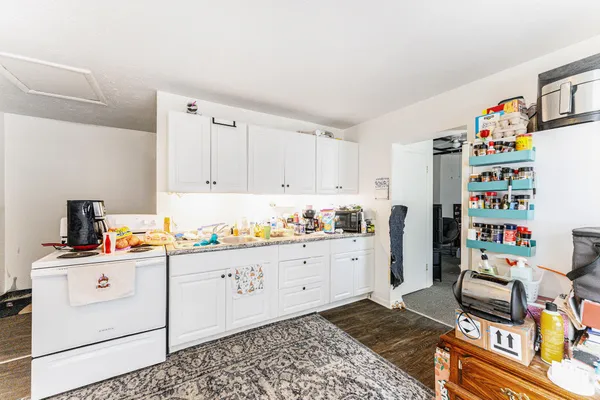 $432,000 | 200 East Chicago Road, White Pigeon, MI 49099