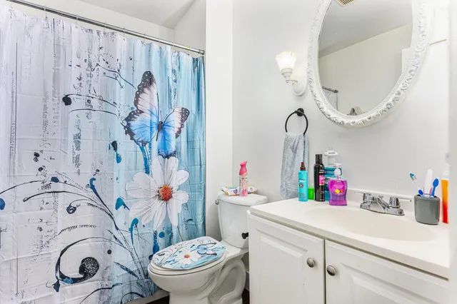 $432,000 | 200 East Chicago Road, White Pigeon, MI 49099