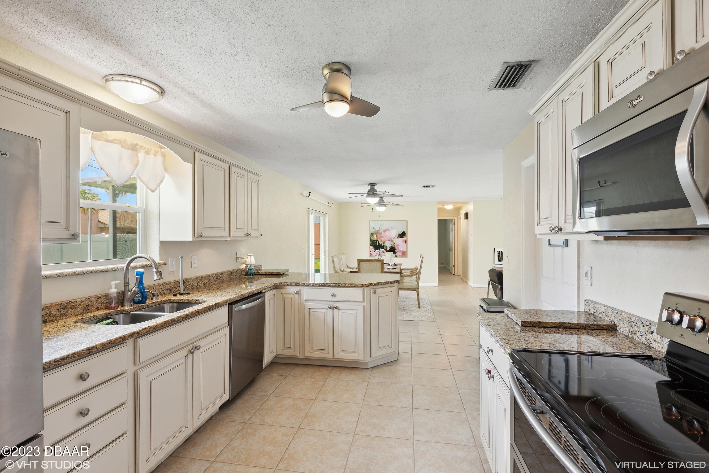 1 Ocean Breeze Circle Ormond Beach, FL 32176 - Photo 10 of 43 Beautiful Gourmet Kitchen