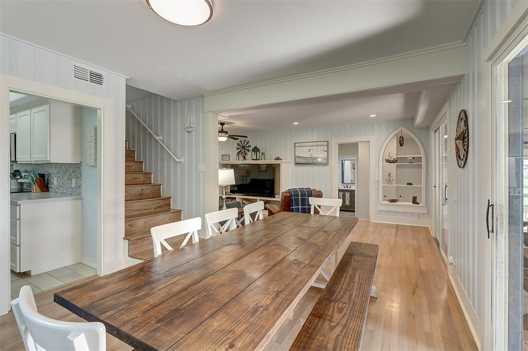 1010 1st Street Bayside, TX 78340 - Photo 9 of 40 a living room with furniture and a flat screen tv