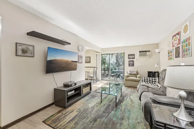 $155,000 | 930 Westbrooke Way, Unit 4, Hopkins, MN 55343