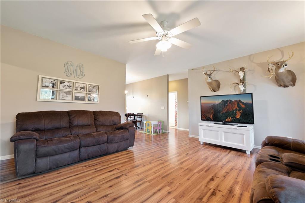 483 Pudding Ridge Road Mocksville, NC 27028 - Photo 3 of 27 Gallery Image 3