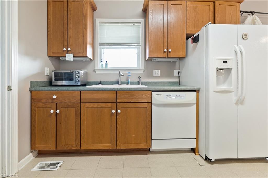483 Pudding Ridge Road Mocksville, NC 27028 - Photo 7 of 27 Gallery Image 7