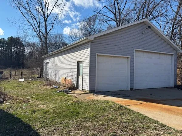 $259,000 | 5280 Clark Lake Road, Jackson, MI 49201