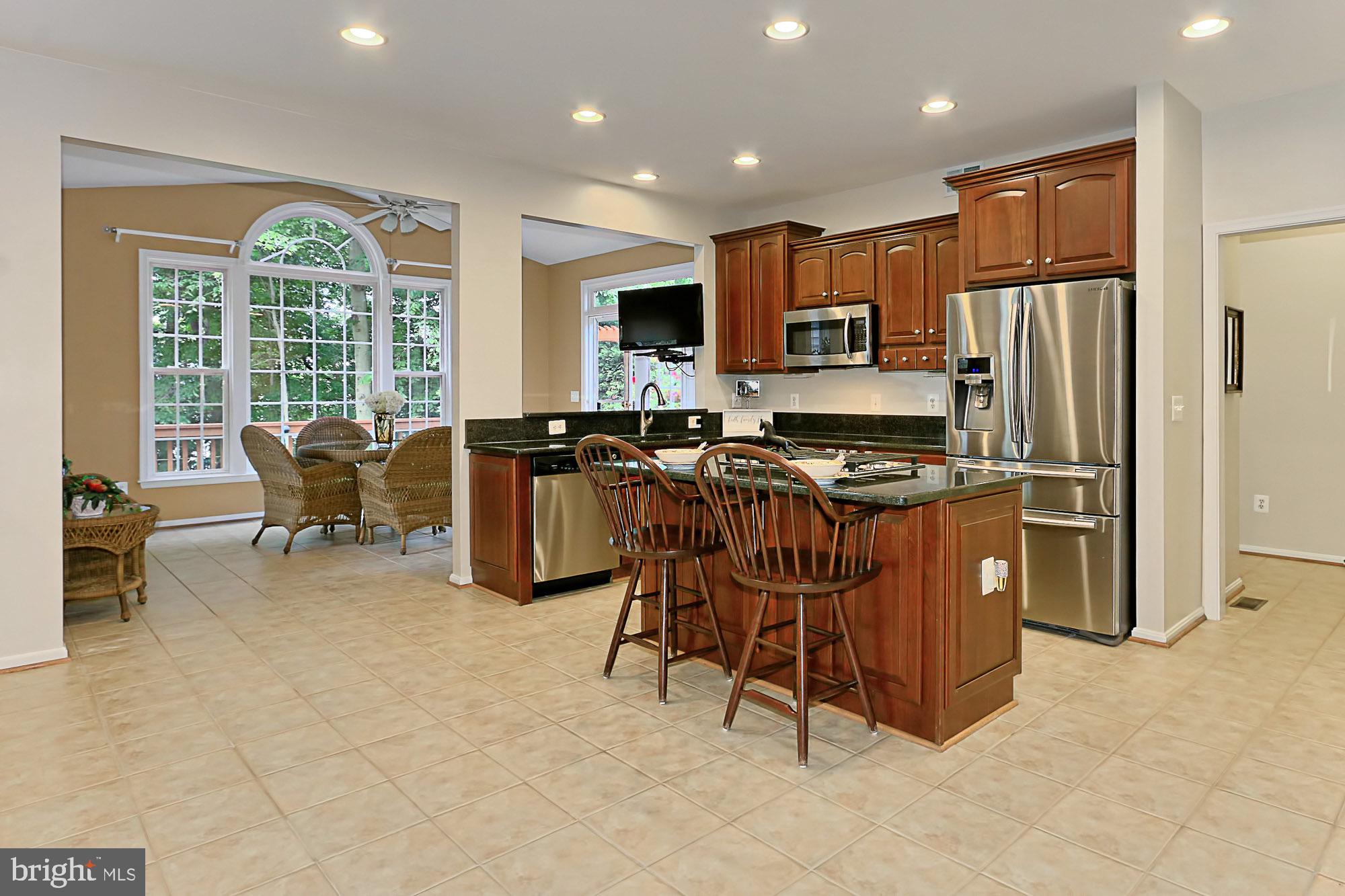 6250 Rolling Spring Court Springfield, VA 22152 - Photo 14 of 79