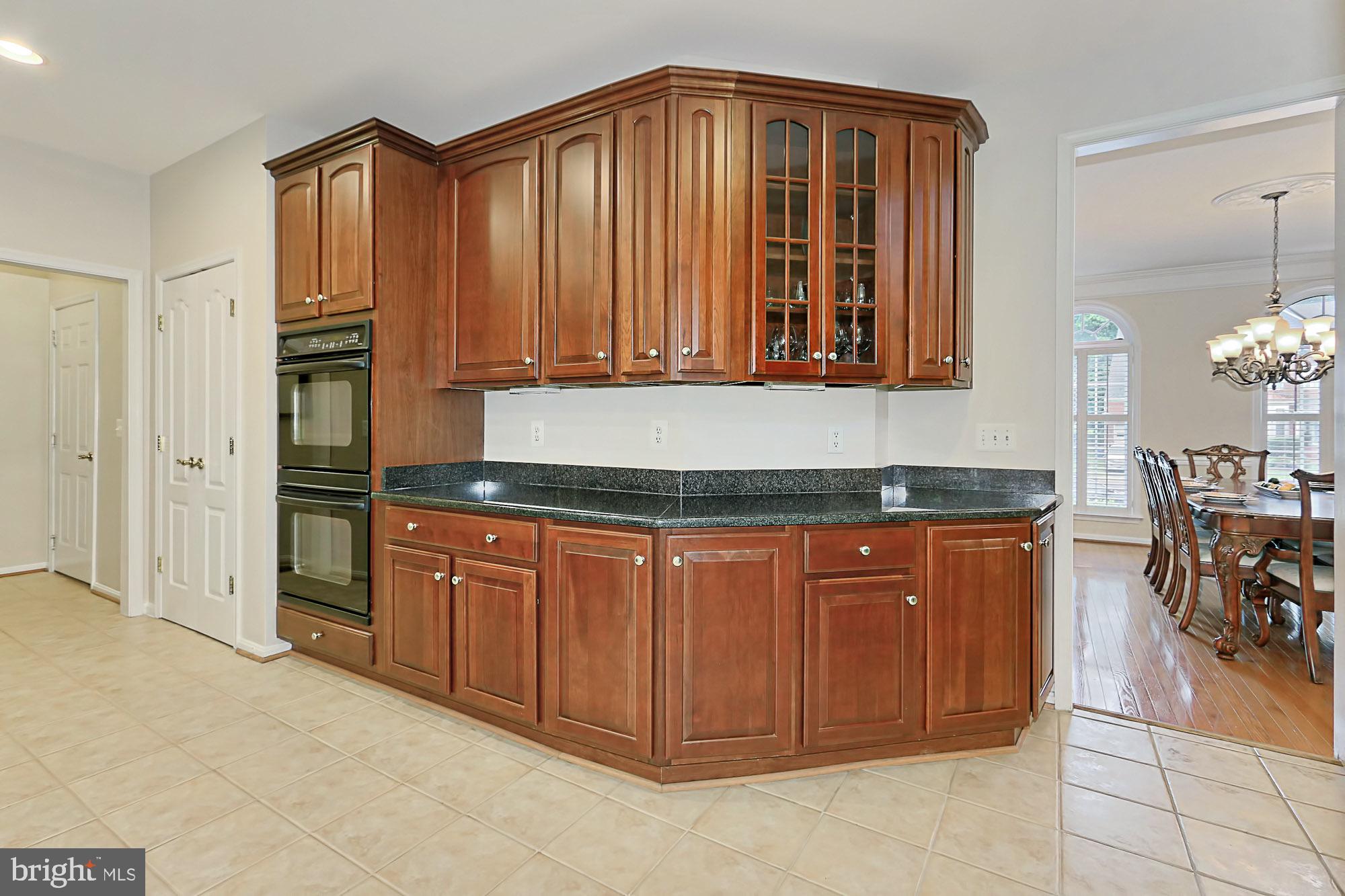 6250 Rolling Spring Court Springfield, VA 22152 - Photo 20 of 79