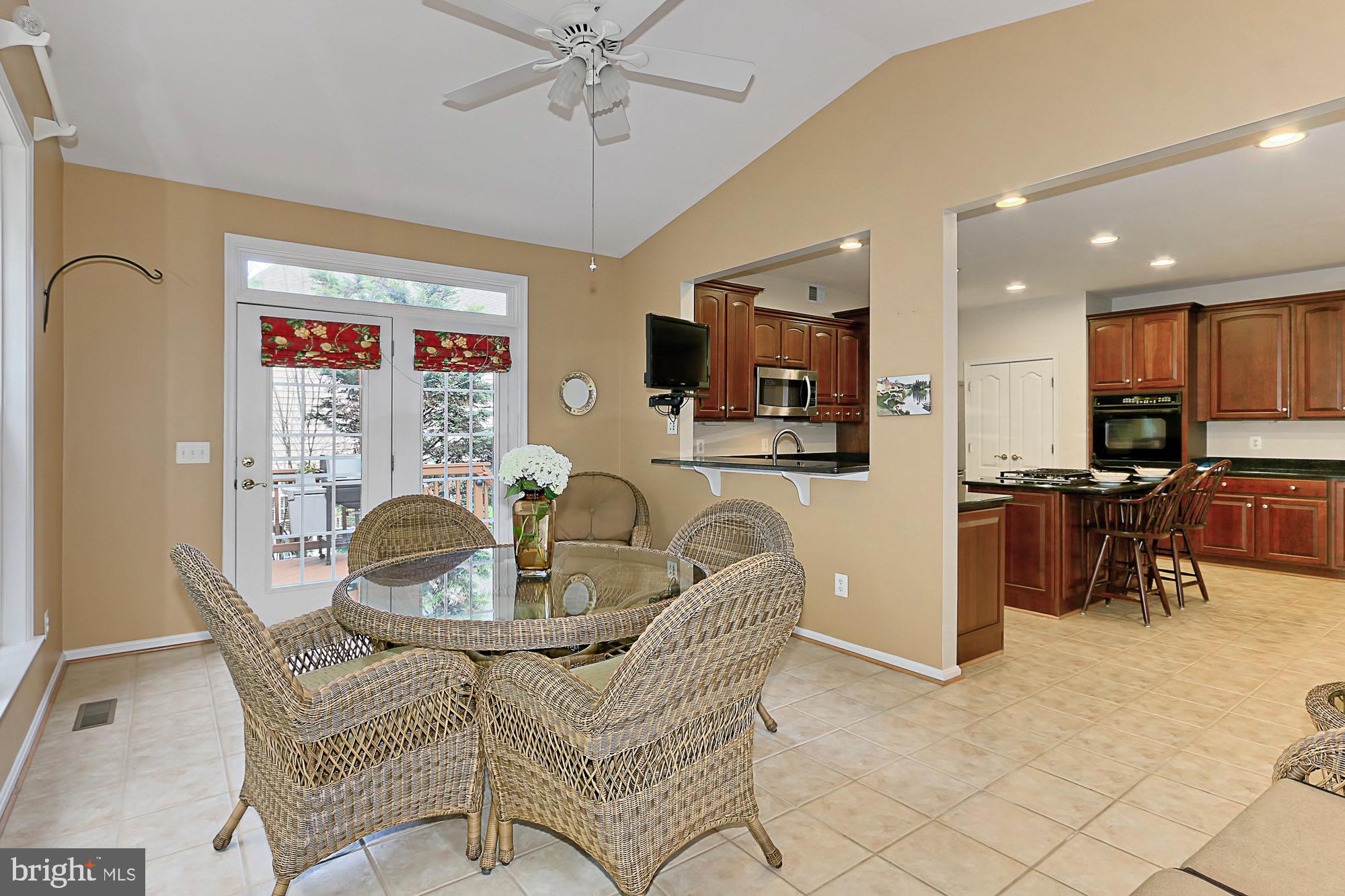 6250 Rolling Spring Court Springfield, VA 22152 - Photo 24 of 79