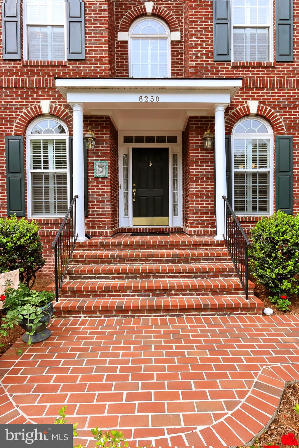 6250 Rolling Spring Court Springfield, VA 22152 - Photo 4 of 79