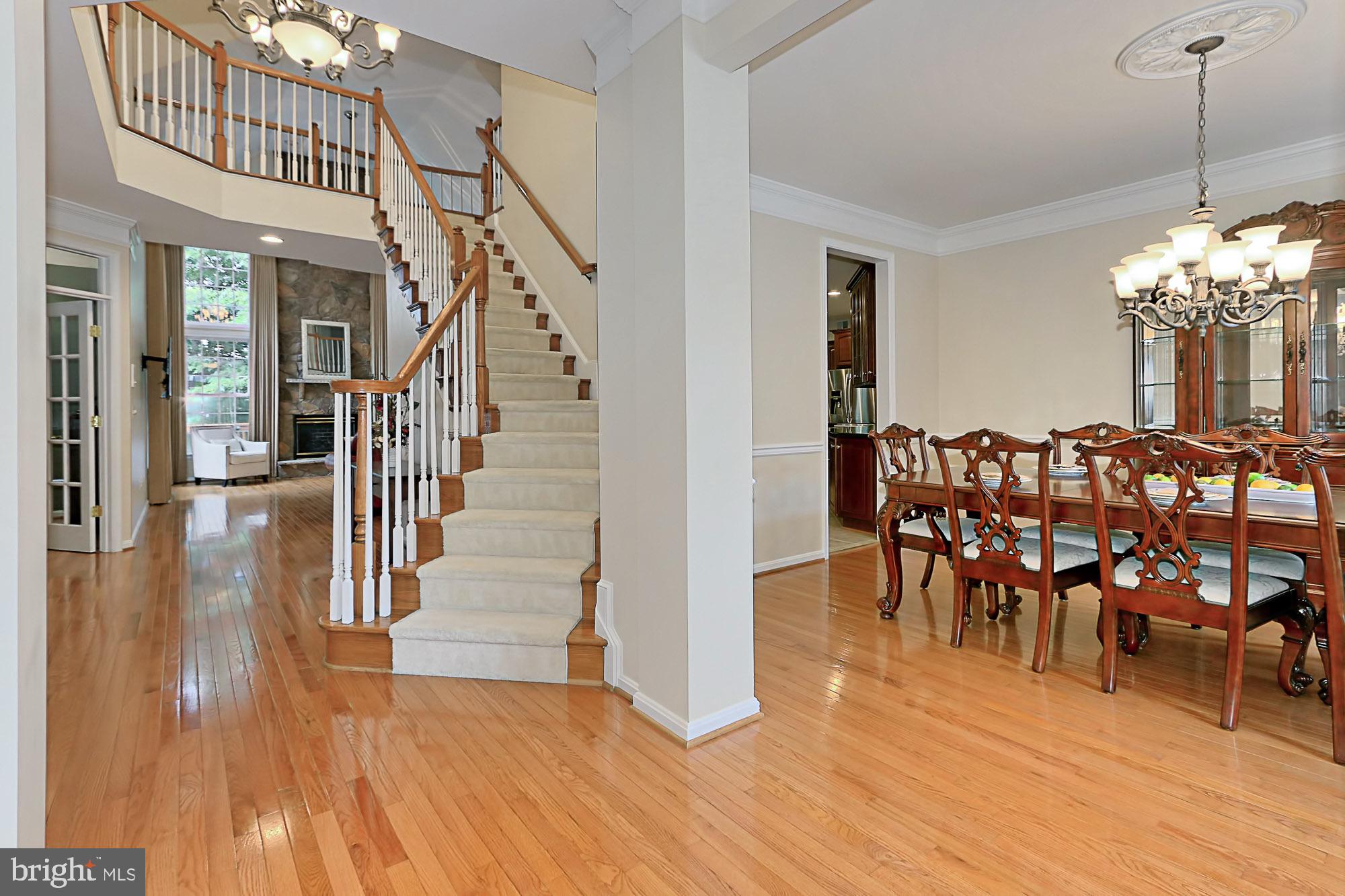 6250 Rolling Spring Court Springfield, VA 22152 - Photo 5 of 79