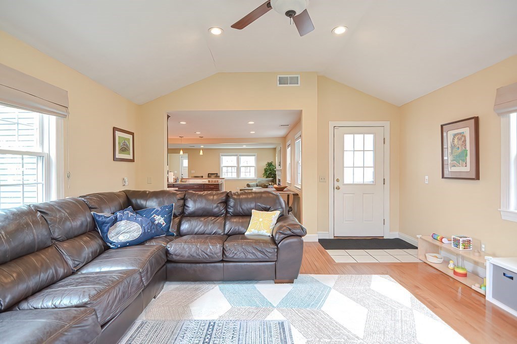 21 Birch Road Natick, MA 01760 - Photo 14 of 42 Gallery Image 14