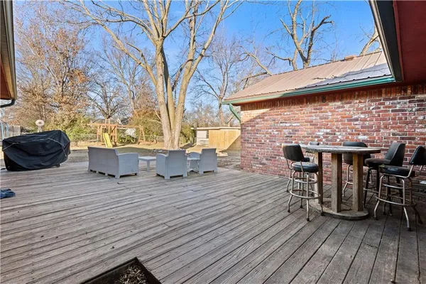 $190,000 | 2508 West 8th Street, Coffeyville, KS 67337