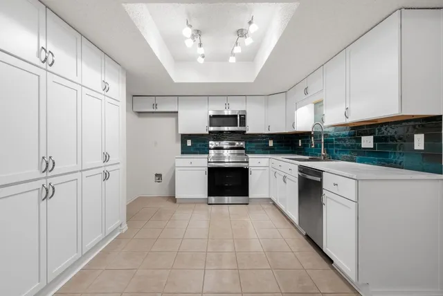 $385,000 | 11512 Tin Cup Drive, Unit 309, Austin, TX 78750