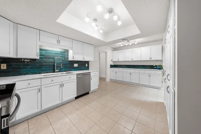 $385,000 | 11512 Tin Cup Drive, Unit 309, Austin, TX 78750