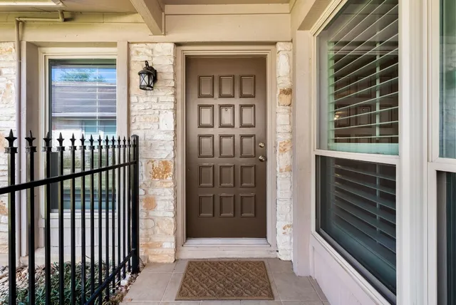$385,000 | 11512 Tin Cup Drive, Unit 309, Austin, TX 78750