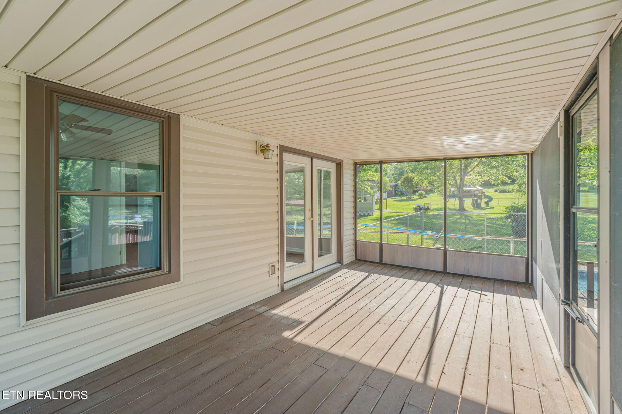 206 Lakeview Lane Oak Ridge, TN 37830 - Photo 22 of 59 40-web-or-mls-206 Lakeview Lane-35