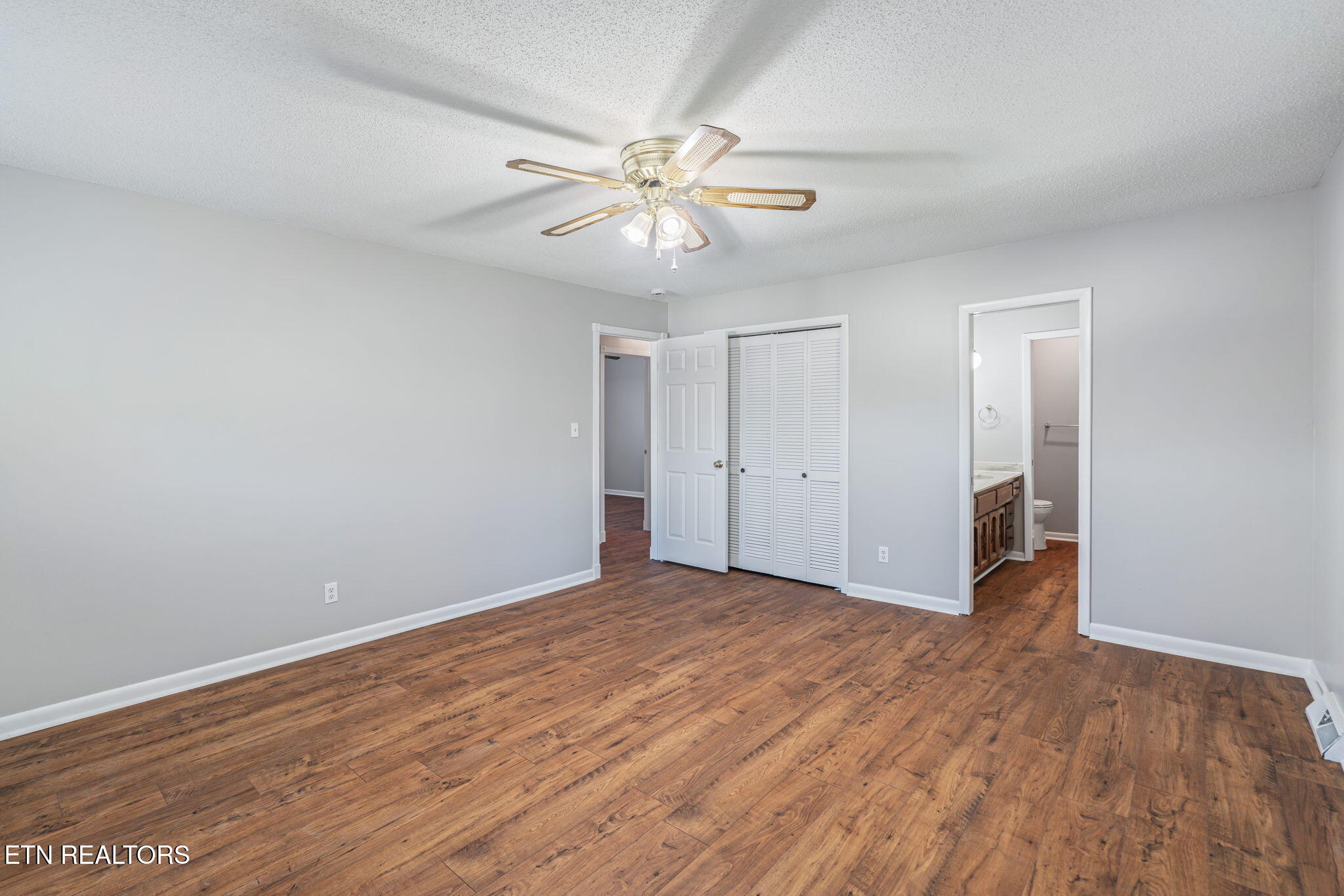 206 Lakeview Lane Oak Ridge, TN 37830 - Photo 28 of 59 49-web-or-mls-206 Lakeview Lane-44