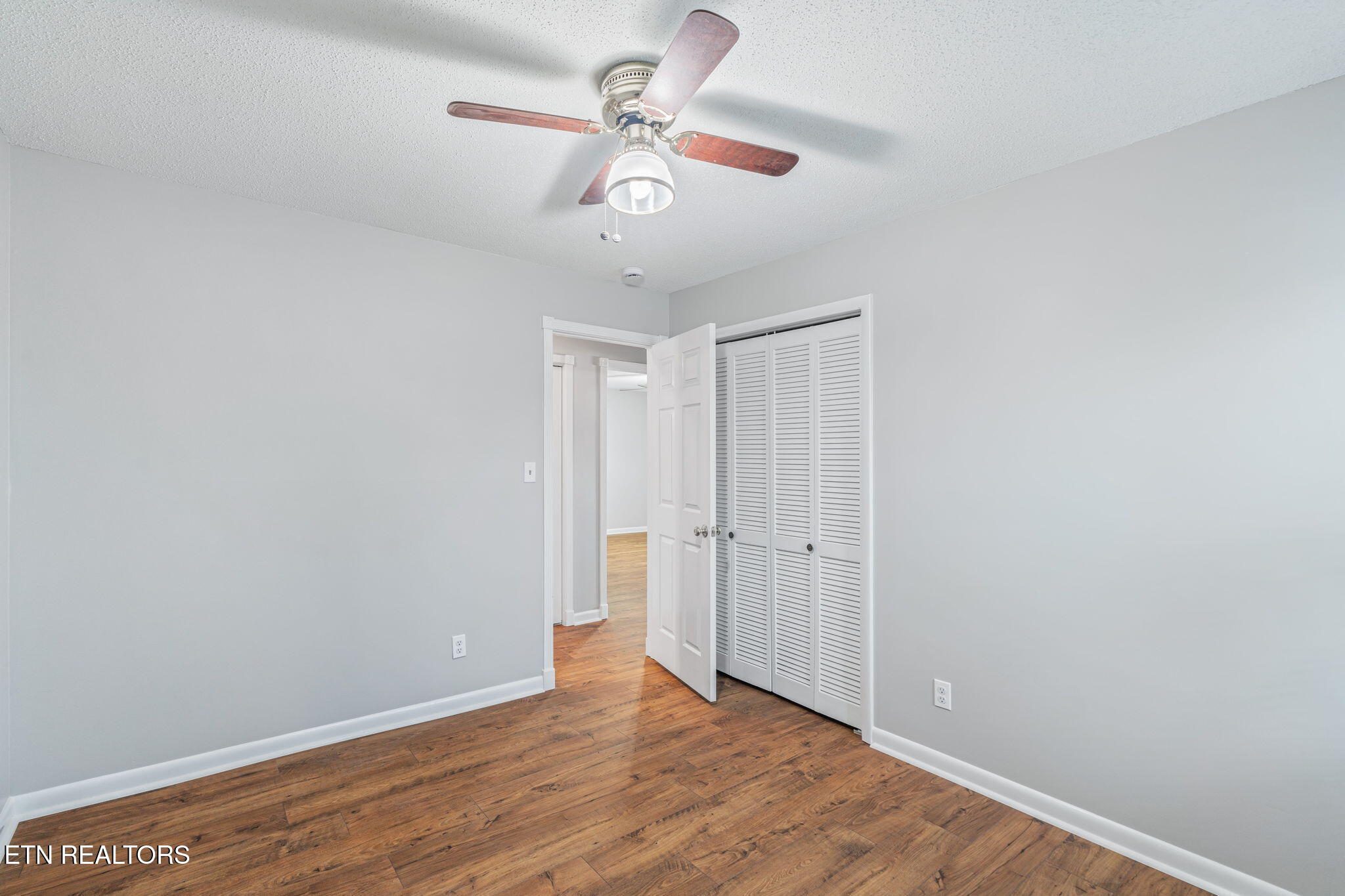206 Lakeview Lane Oak Ridge, TN 37830 - Photo 33 of 59 42-web-or-mls-206 Lakeview Lane-37