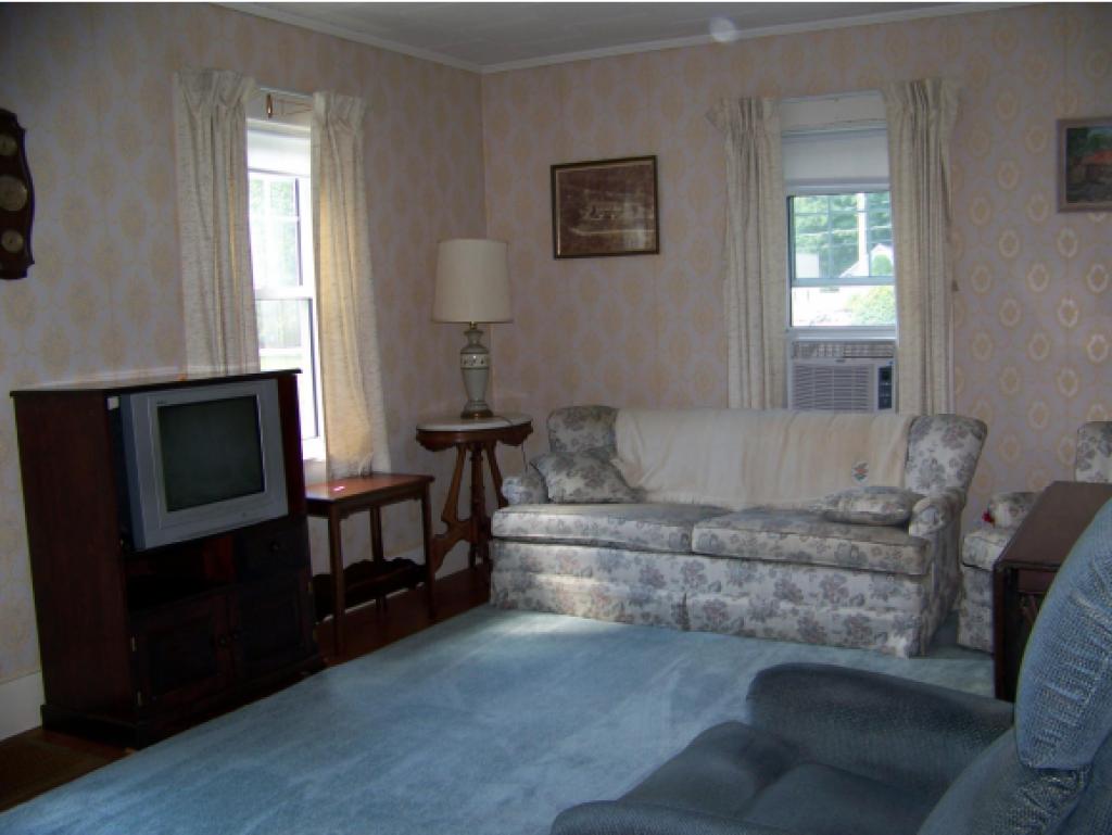 9 Elm Street Rockingham, VT 05101 - Photo 6 of 21