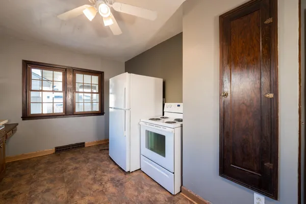 $204,900 | 235 West Vine Street, Mondovi, WI 54755