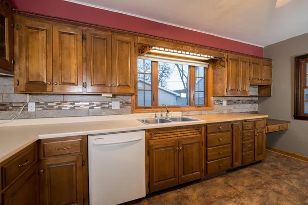$204,900 | 235 West Vine Street, Mondovi, WI 54755