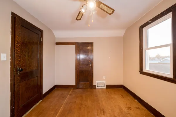 $204,900 | 235 West Vine Street, Mondovi, WI 54755