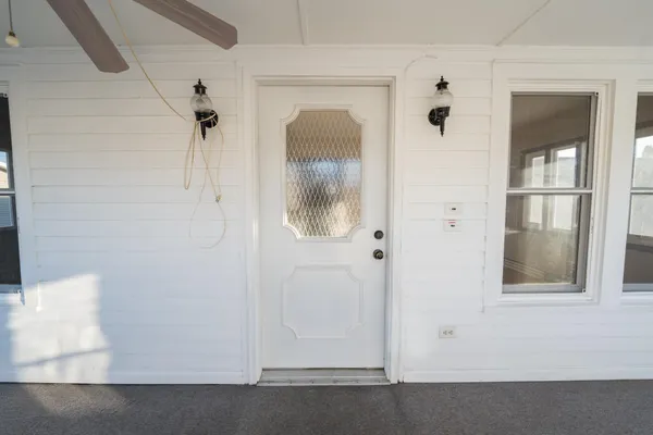$204,900 | 235 West Vine Street, Mondovi, WI 54755