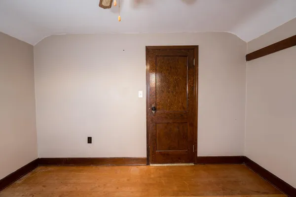 $204,900 | 235 West Vine Street, Mondovi, WI 54755