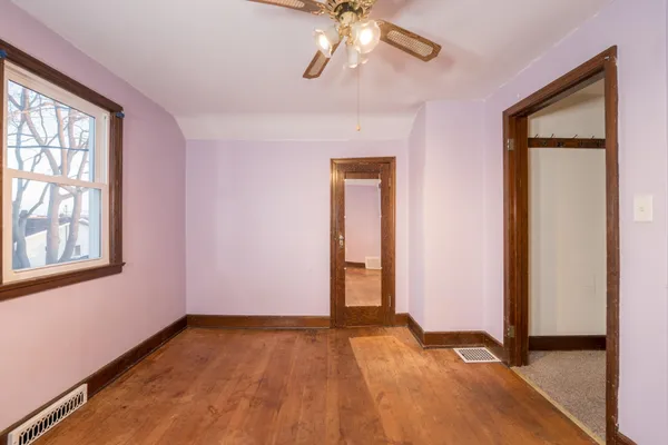 $204,900 | 235 West Vine Street, Mondovi, WI 54755