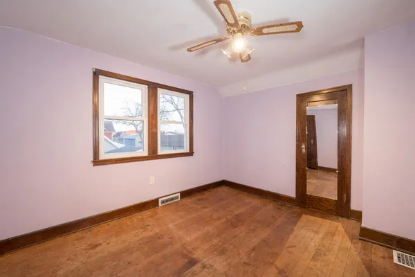 $204,900 | 235 West Vine Street, Mondovi, WI 54755