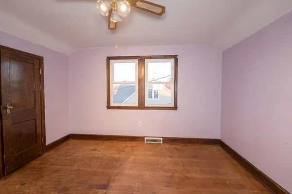 $204,900 | 235 West Vine Street, Mondovi, WI 54755