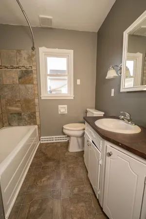 $204,900 | 235 West Vine Street, Mondovi, WI 54755