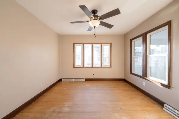 $204,900 | 235 West Vine Street, Mondovi, WI 54755