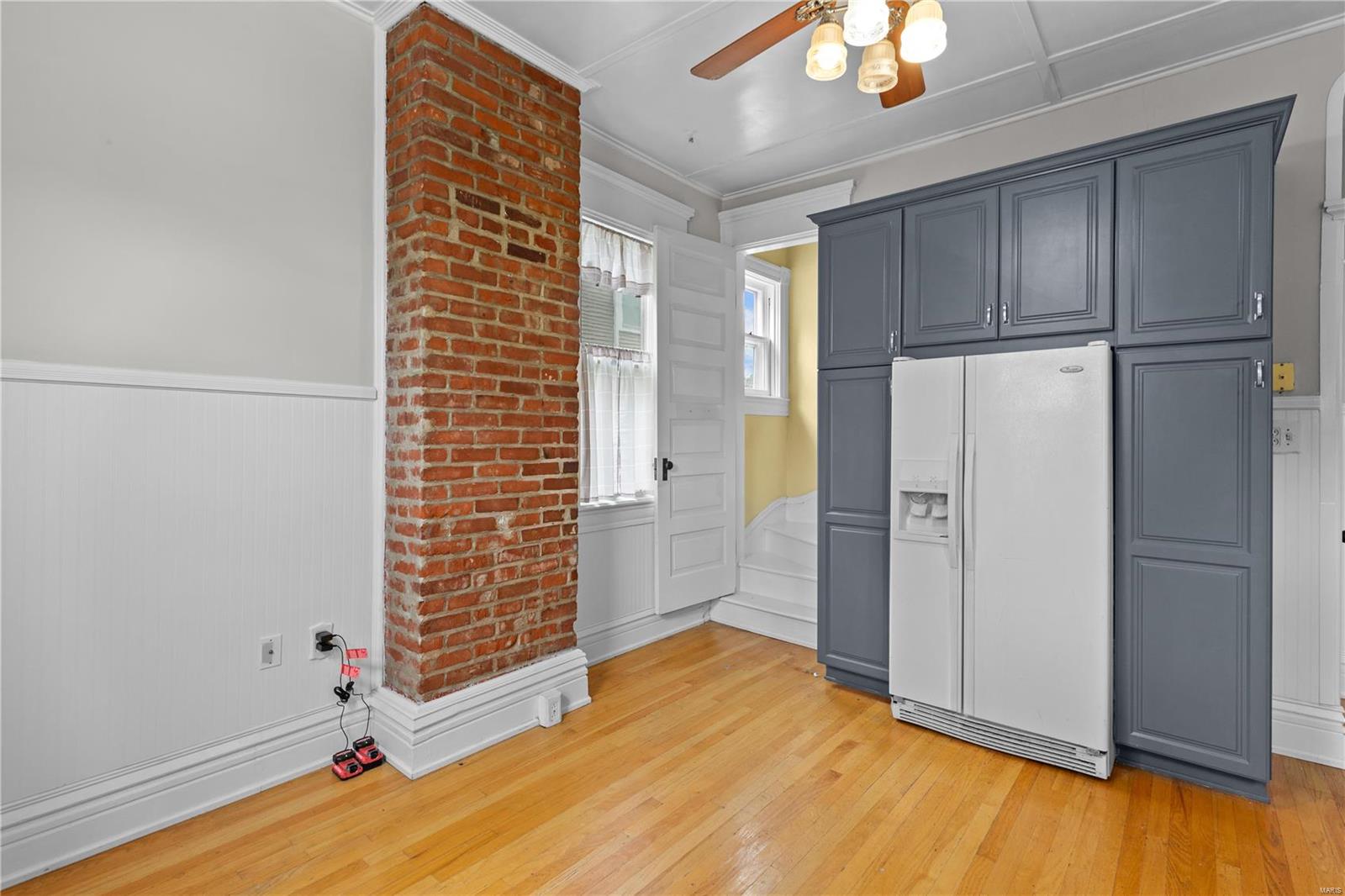 415 Bluff Street Alton, IL 62002 - Photo 16 of 35