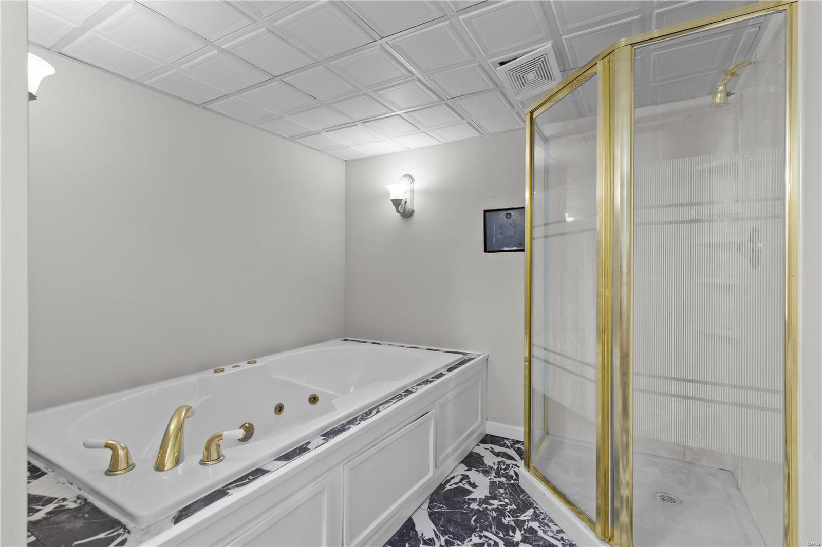 415 Bluff Street Alton, IL 62002 - Photo 33 of 35