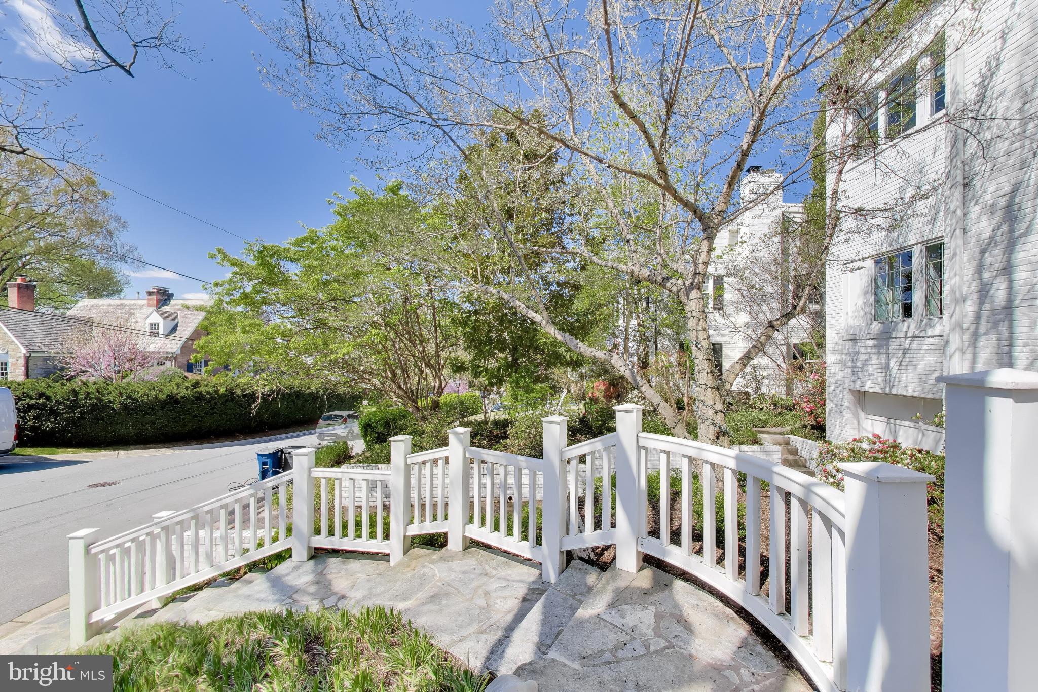 5205 Falmouth Road Bethesda, MD 20816 - Photo 3 of 47