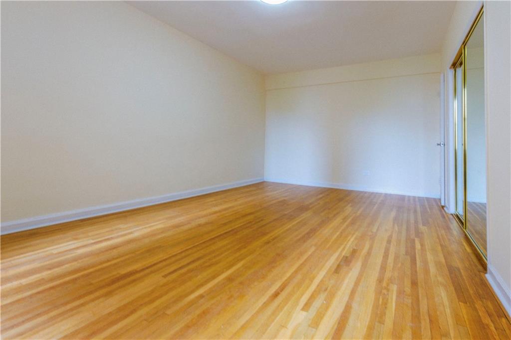 9425 Shore Road, Unit 2H Brooklyn, NY 11209 - Photo 13 of 17 Royal Sized Bedroom