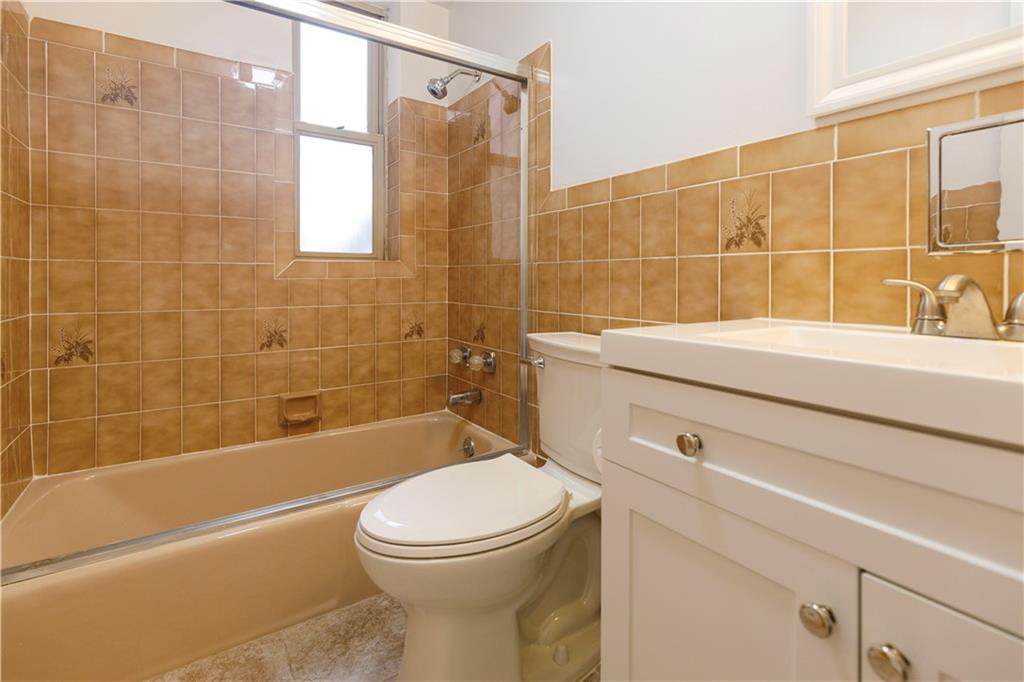9425 Shore Road, Unit 2H Brooklyn, NY 11209 - Photo 17 of 17 Full Bath