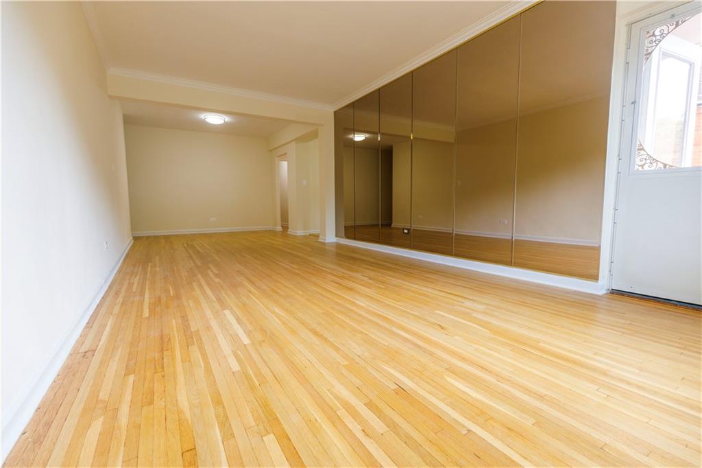 9425 Shore Road, Unit 2H Brooklyn, NY 11209 - Photo 3 of 17 Living Room