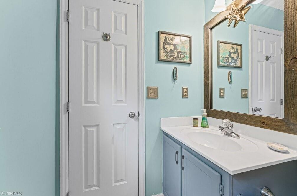141 Leeds Lane King, NC 27021 - Photo 38 of 42