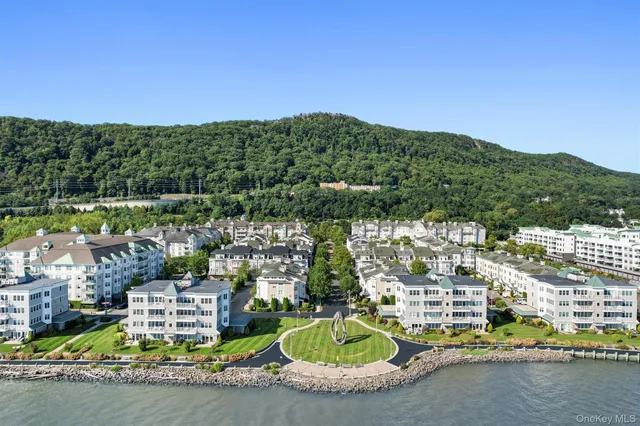 $499,000 | 1207 Round Pointe Drive, Haverstraw, NY 10927