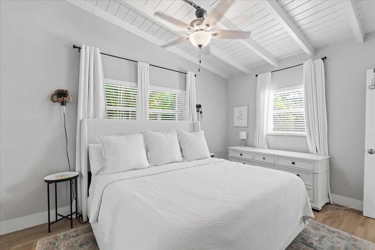 2220 Northeast 34th Court Lighthouse Point, FL 33064 - Photo 21 of 37 22-8I8A2180