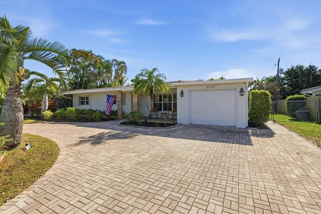$825,000 | 2220 Northeast 34th Court, Lighthouse Point, FL 33064