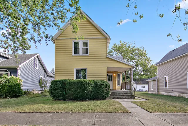 $174,900 | 224 North Grand Avenue, Bradley, IL 60915