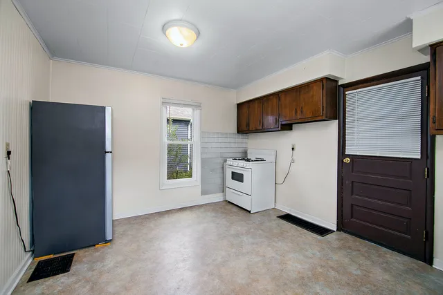 $174,900 | 224 North Grand Avenue, Bradley, IL 60915