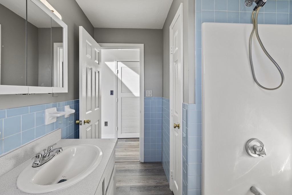 192 Swifts Beach Road Wareham, MA 02571 - Photo 11 of 30