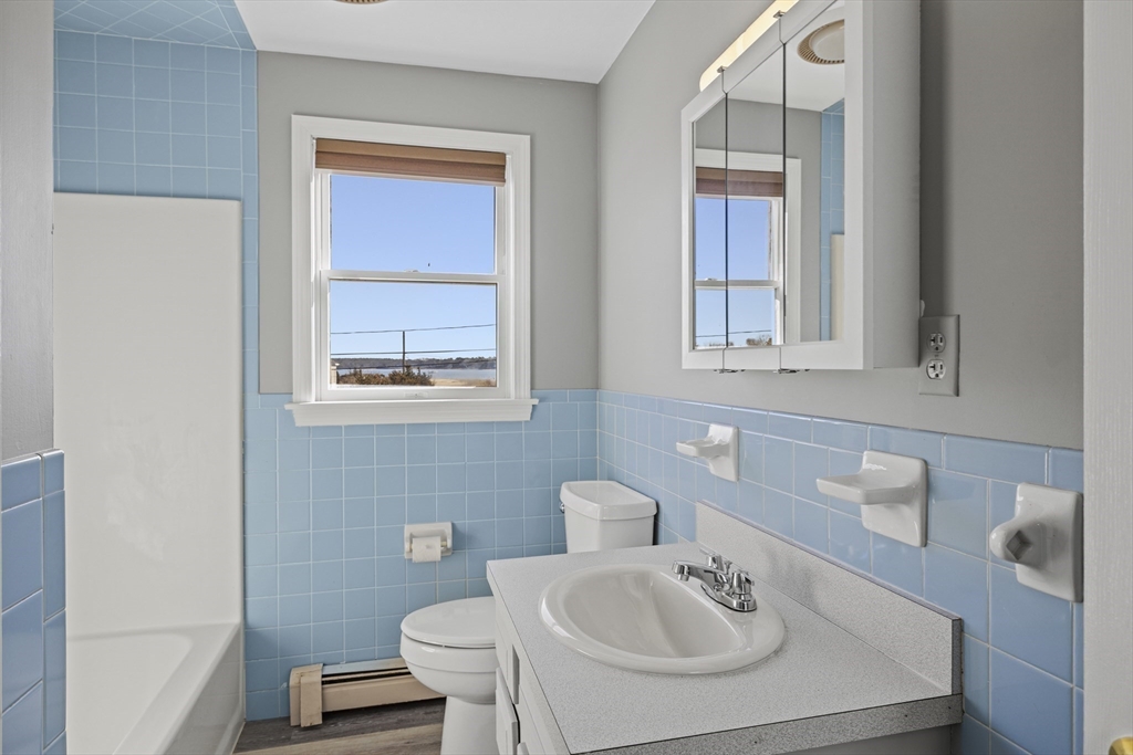 192 Swifts Beach Road Wareham, MA 02571 - Photo 12 of 30