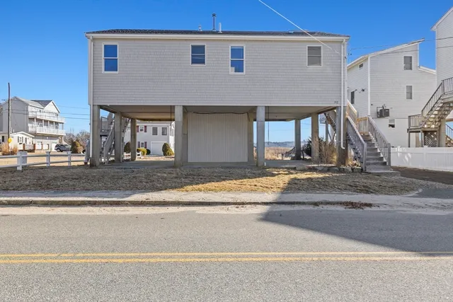 $650,000 | 192 Swifts Beach Road, Wareham, MA 02571