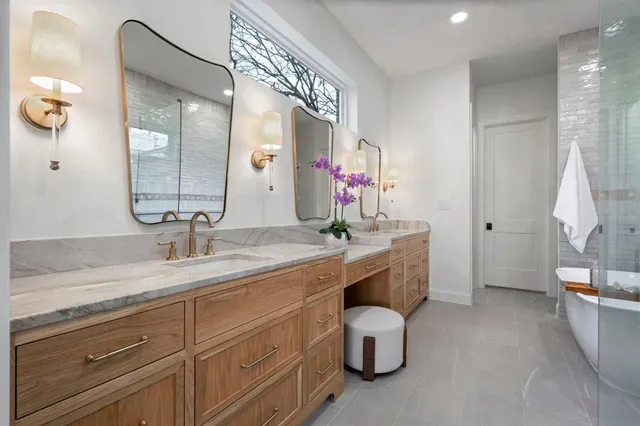 $1,995,000 | 6321 Belmont Avenue, Dallas, TX 75214