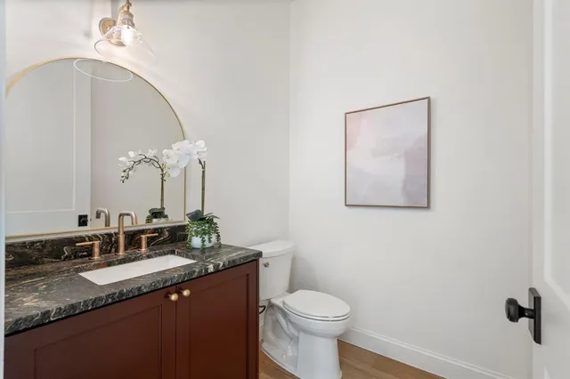 $1,995,000 | 6321 Belmont Avenue, Dallas, TX 75214